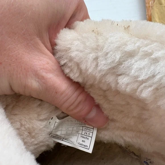 UGG Boots Chesnut - Picture 4 of 4